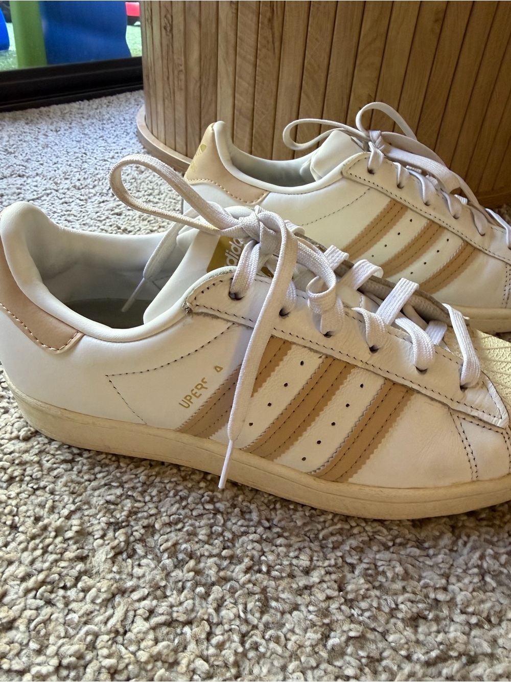 Women’s Adidas Sneakers Size 6.5